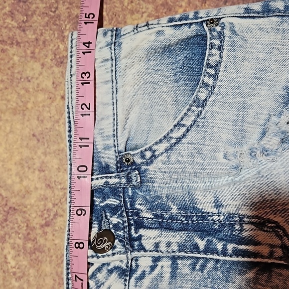 Twenty One Black | Destroyed Curvy Midrise Skinny Jeans - Picture 5 of 10